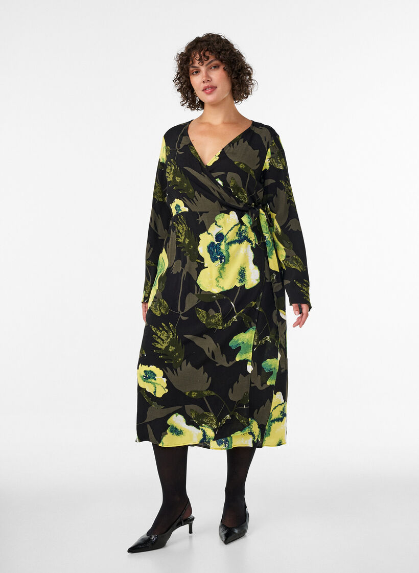 Bloemen wikkeljurk in viscose met een strikceintuur, Zwart, Model image number 0