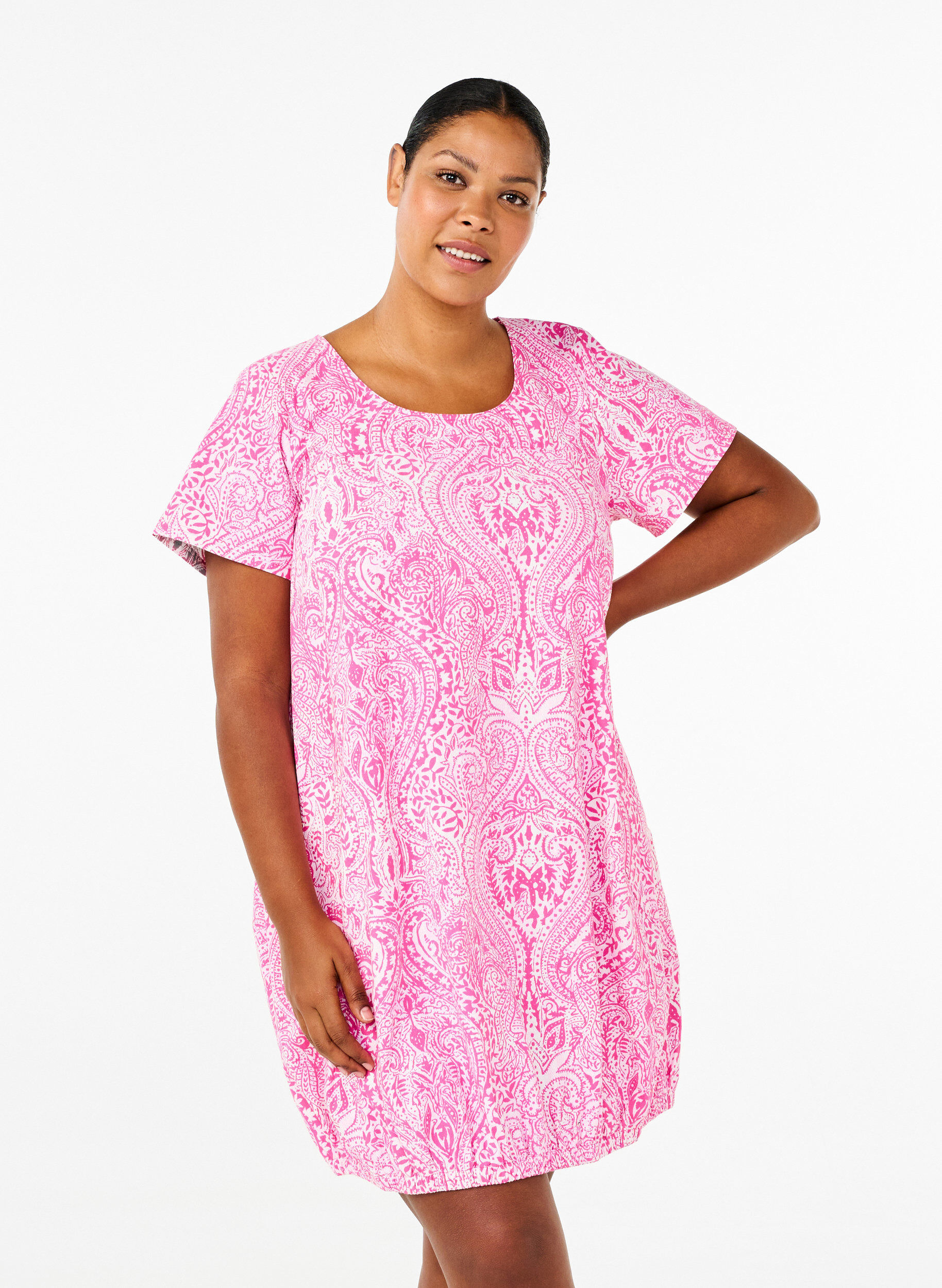 Zizzi Katoenen jurk met korte mouwen en paisleyprint, Roze, Model image number 0