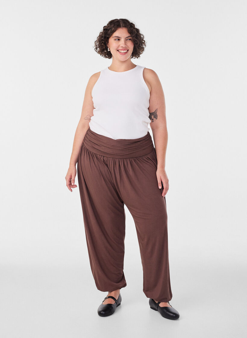 Loszittende harembroek, Bruin, Model image number 1