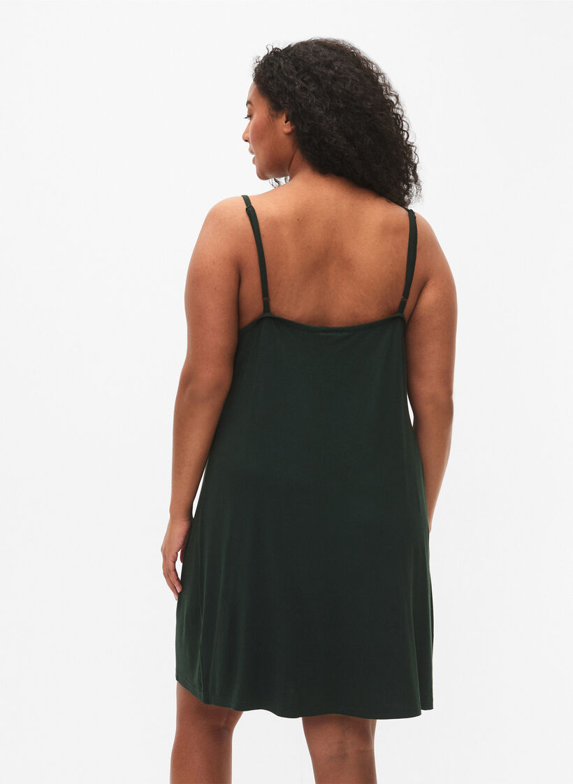 Pyjama jurk met kanten rand in viscose, Groen, Model image number 2
