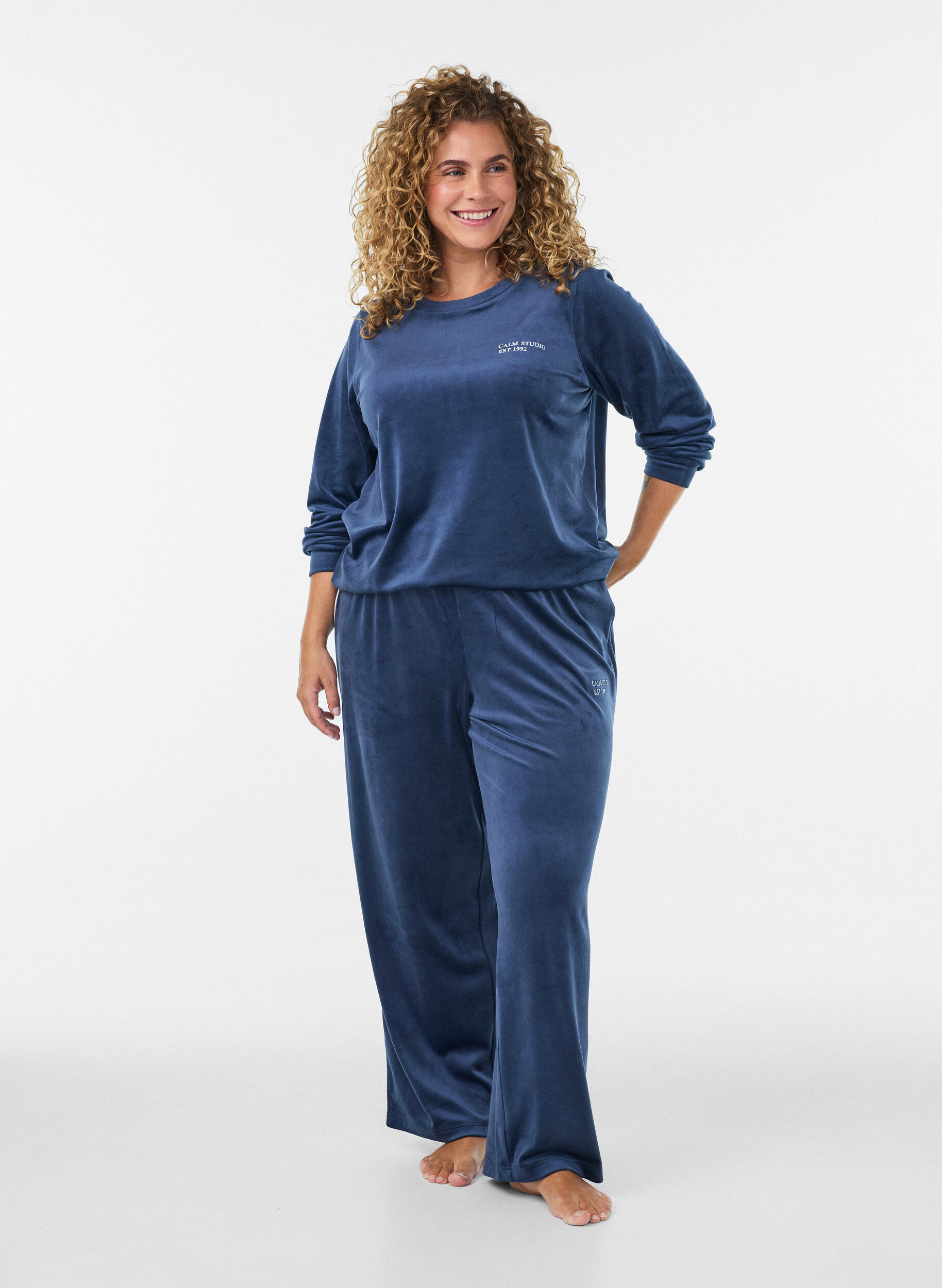 ZizziVeloursbroek met contrasterende biezen, Blauw, Model image number 0