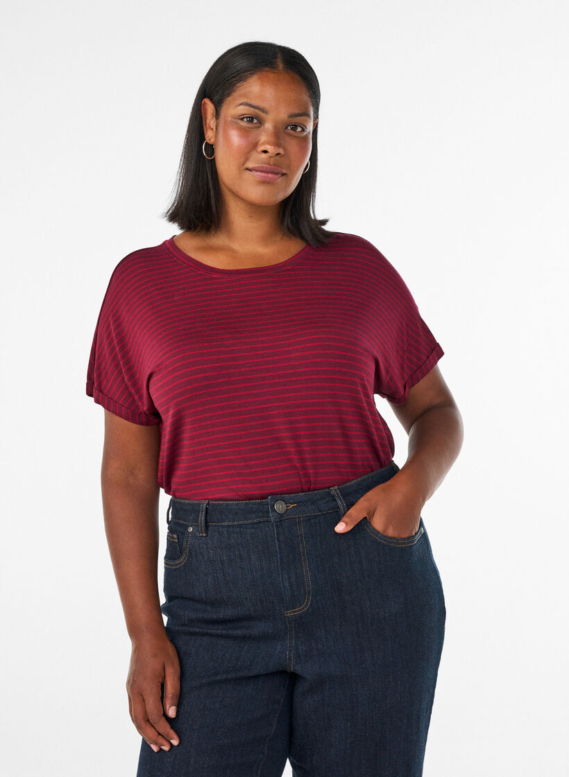 Gestreept T-shirt in viscose met een ronde hals, Rood, Model image number 0