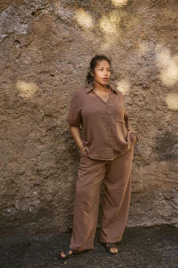 Set in pure cotton, , Model