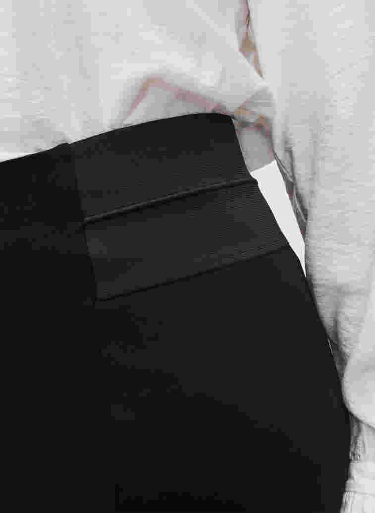 Nauwsluitende rok met elastiek in de taille, Black, Model image number 3