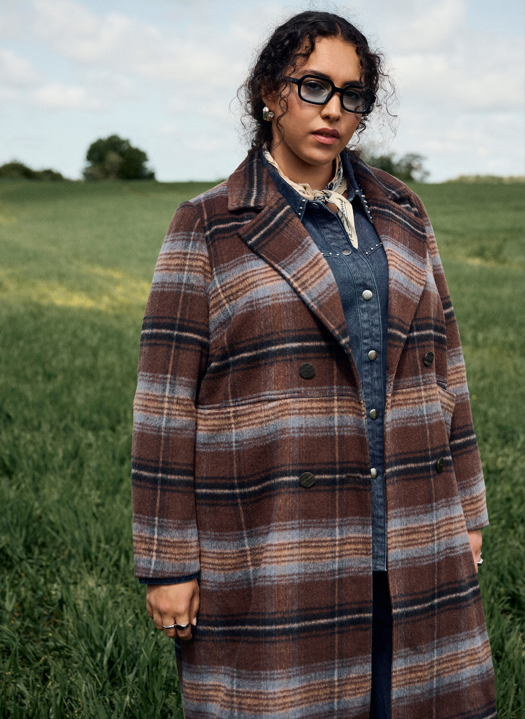 Zizzi Geborstelde geruite jas, Bruin, Image image number 0