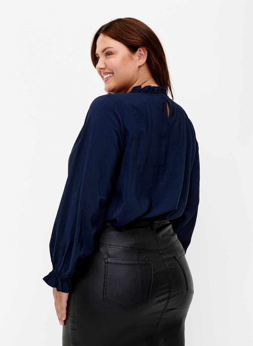 Viscose blouse met lange mouwen en ruches, Total Eclipse, Model image number 1