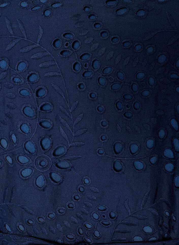 Blousejurk in broderie anglaise met strikceintuur, Blauw, Packshot image number 2