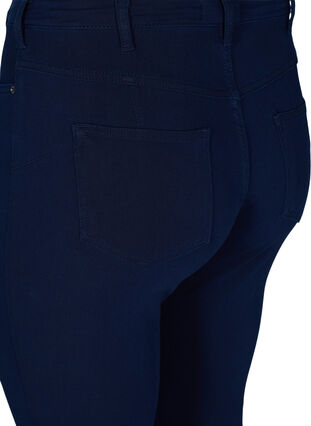 Amy jeans met hoge taille en 4-way stretch, Dark blue, Packshot image number 3