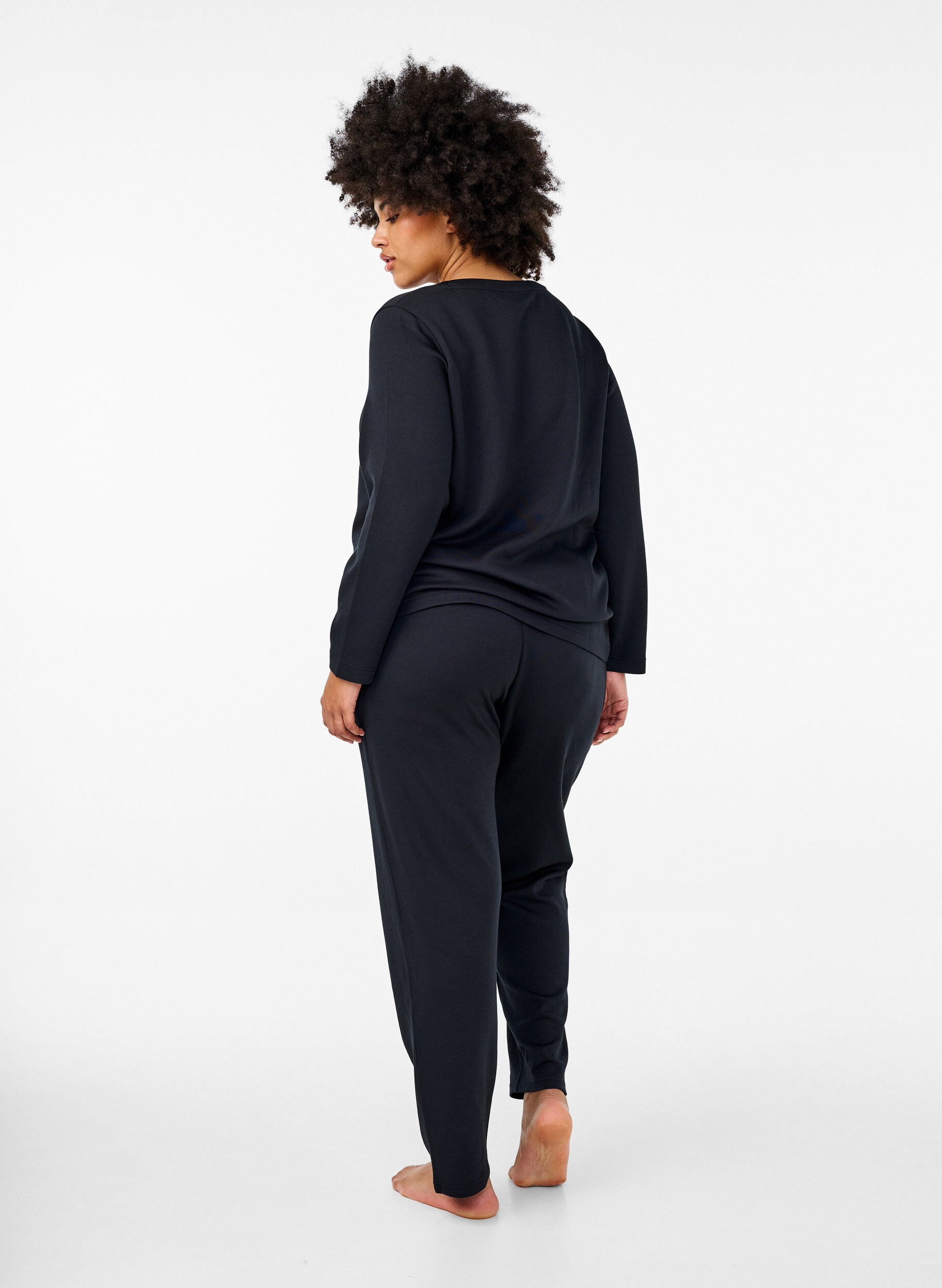 Zizzi Modal-mix broek met elastische tailleband, Zwart, Model image number 1