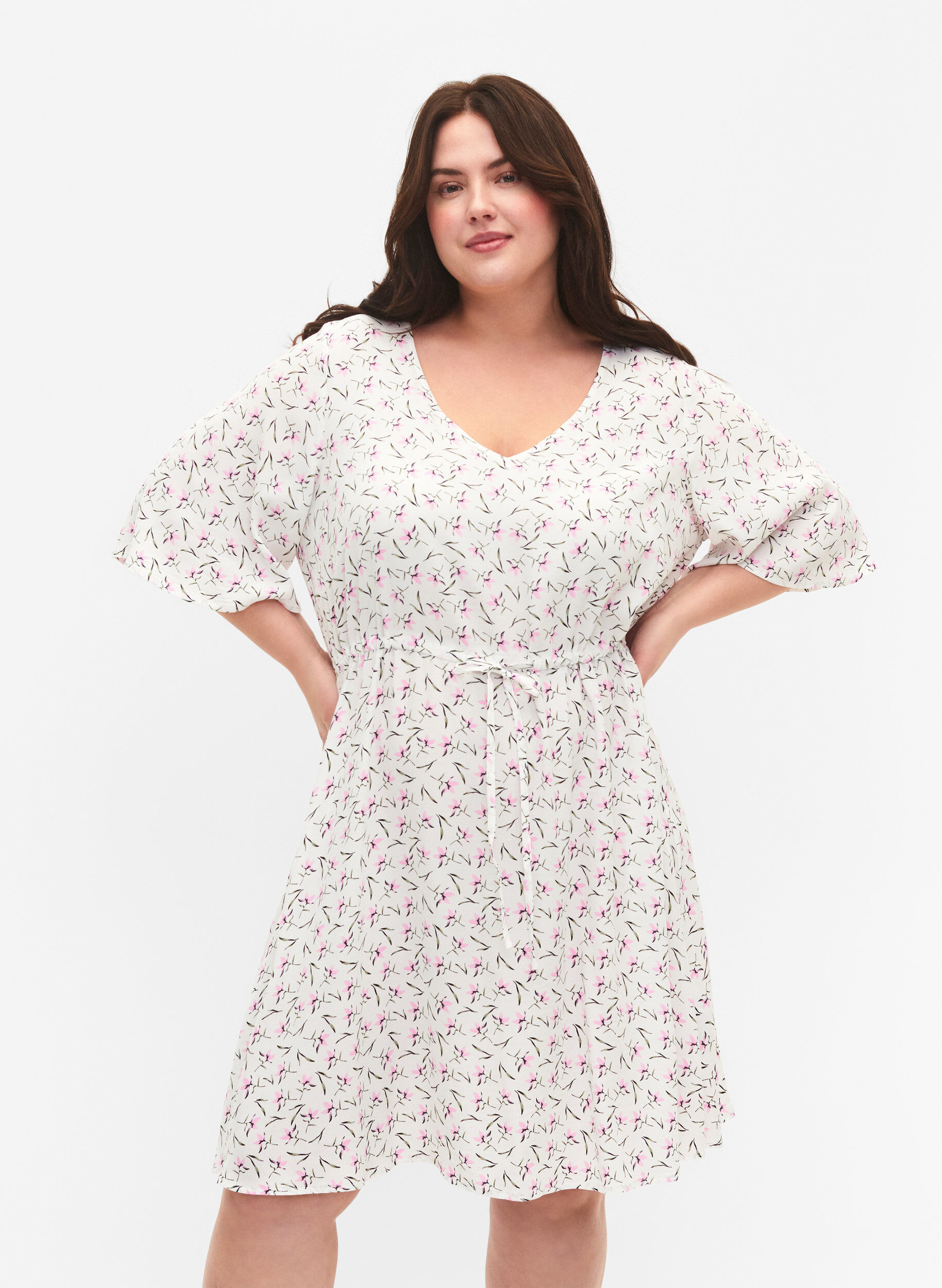ZizziJurk met 1/2 mouw met bloemenprint in viscose, White Purple Flower, Model image number 0