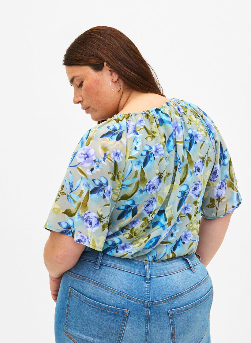 Gebloemde feestblouse met korte mouwen, Wrought Iron AOP, Model image number 1