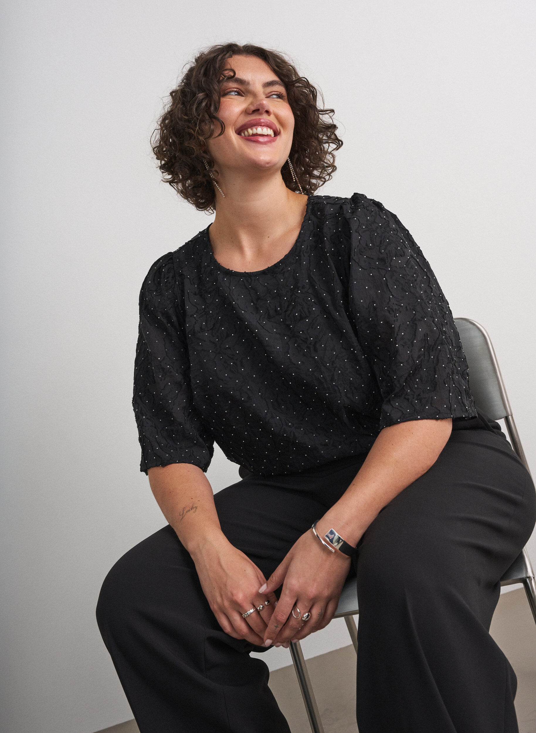 ZizziJacquard blouse met sprankelende details en pofmouwen, Zwart, Model image number 0