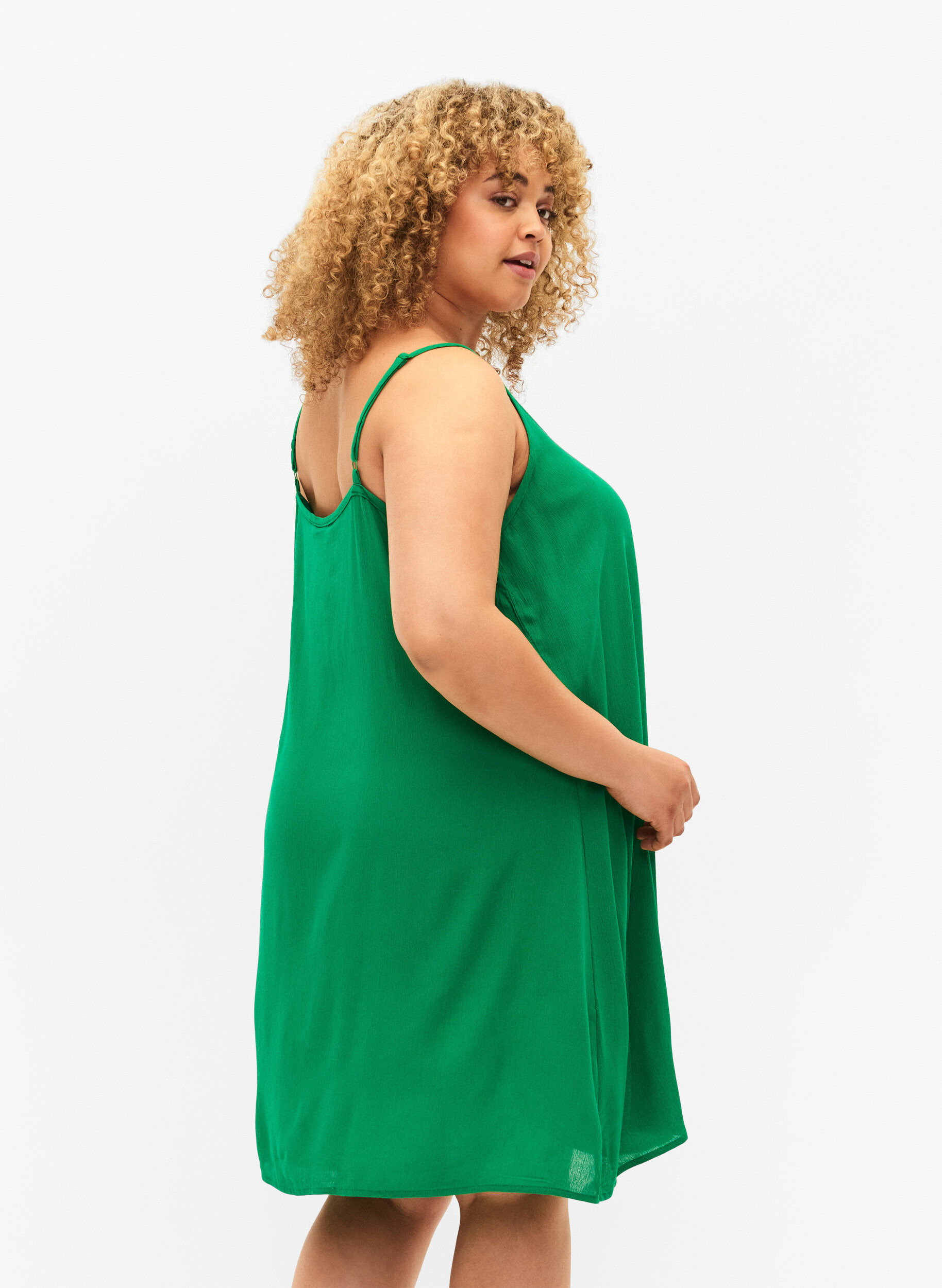 Zizzi Effen viscose jurk met bandjes, Groen, Model image number 1