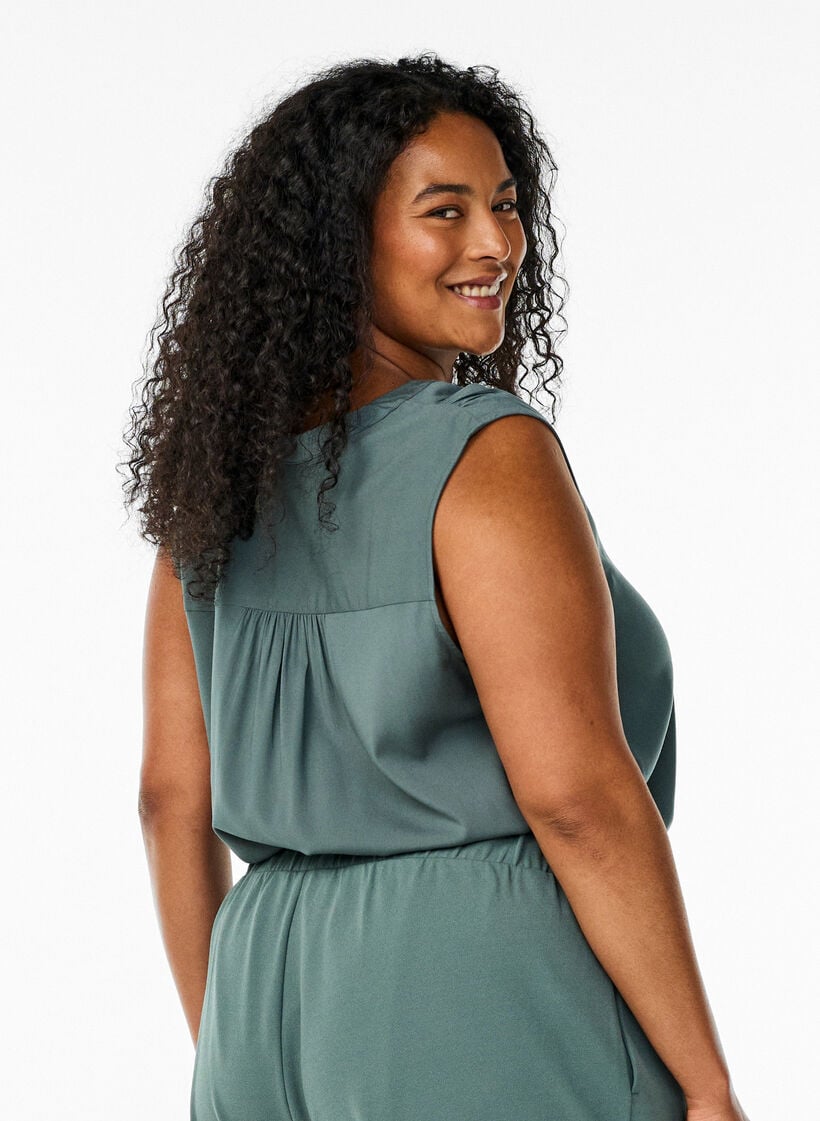 Mouwloze viscose blouse, Groen, Model image number 2