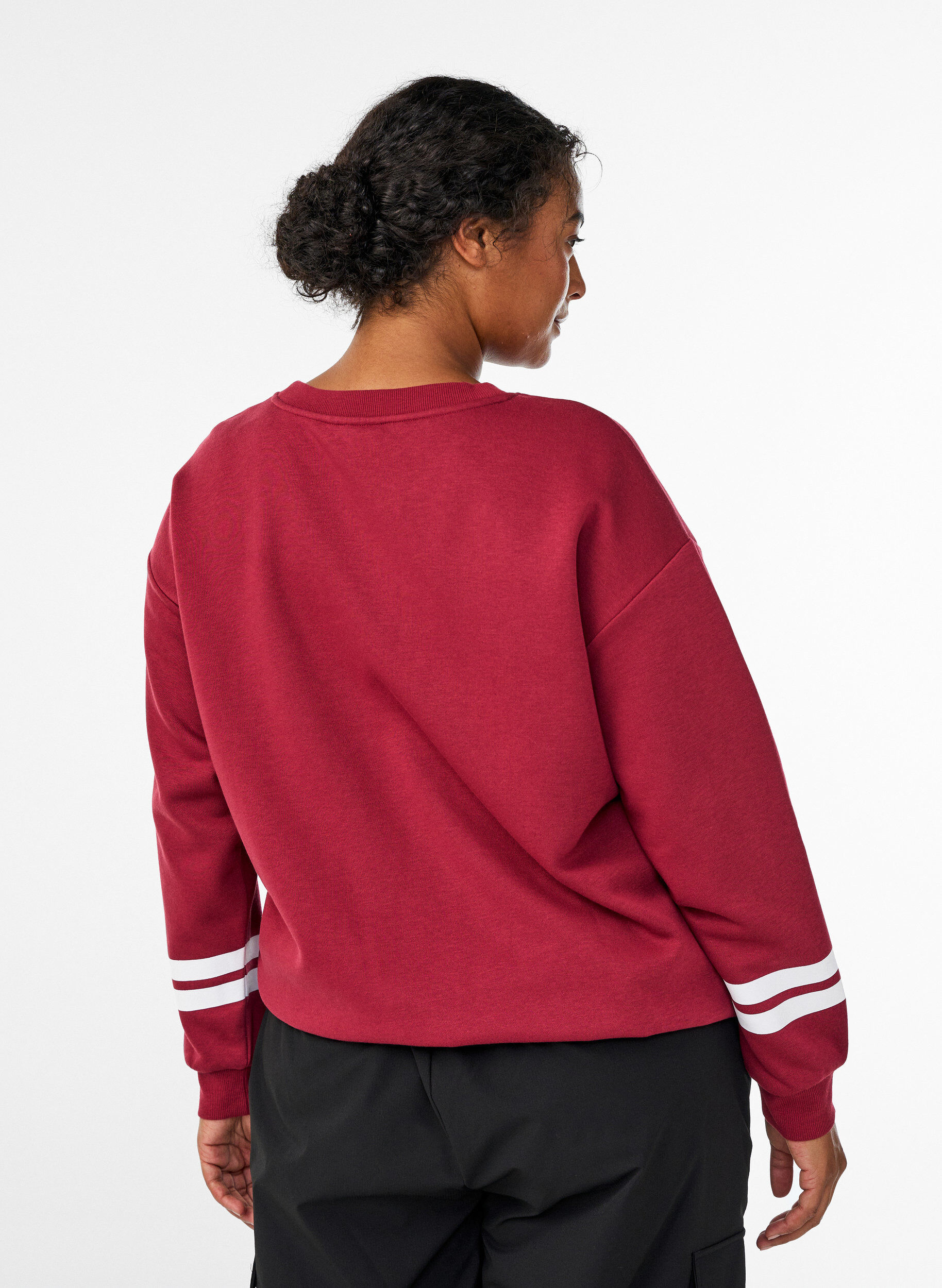 Zizzi Sweatshirt met statementdetail, Rood, Model image number 2