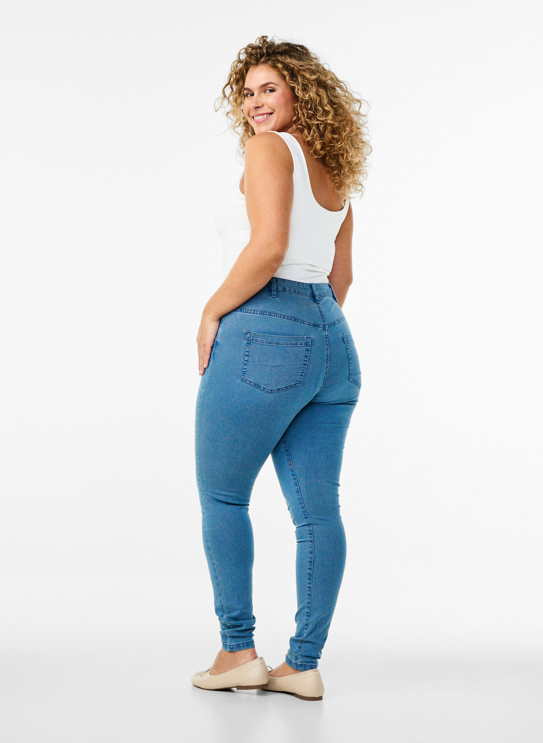Zizzi super slim fit Amy jeans met hoge taille, Blauw, Model image number 1