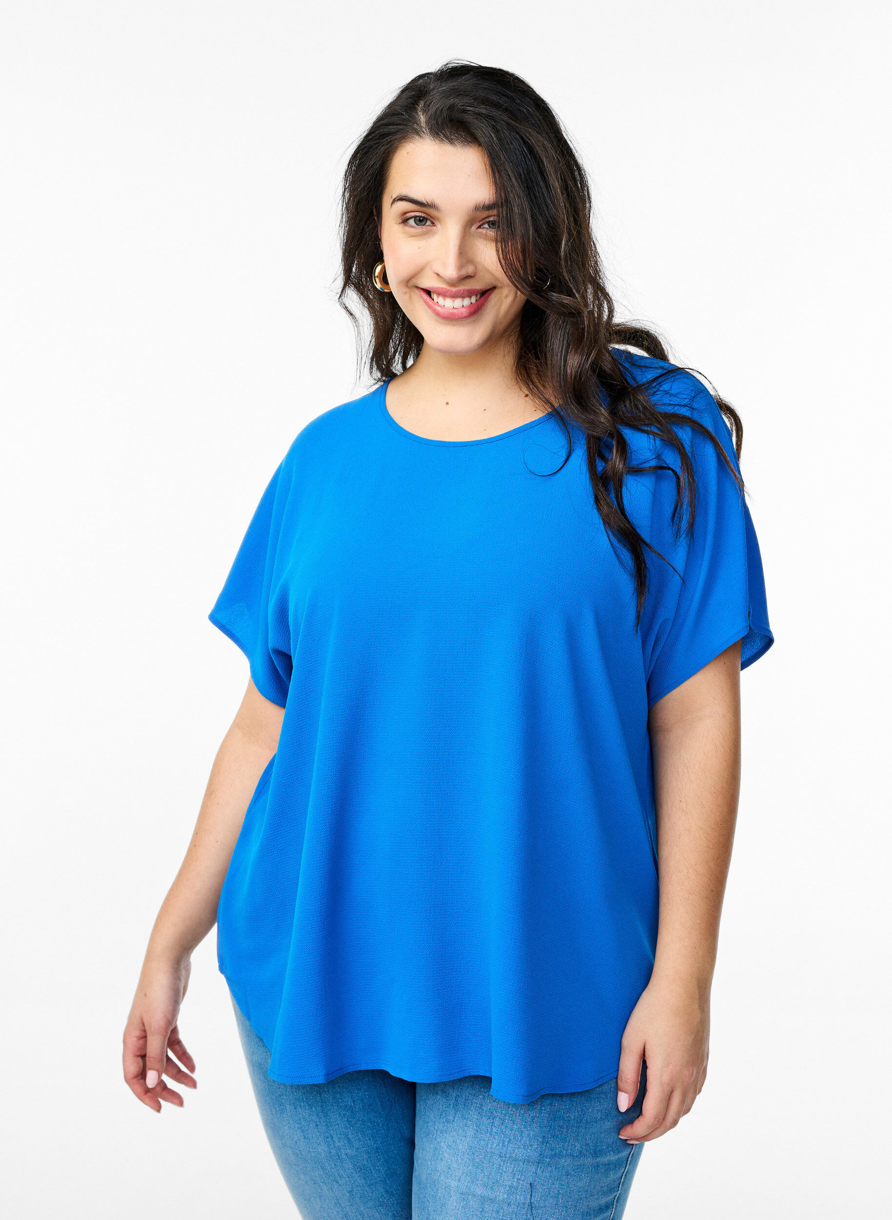Blouse met korte mouwen en een ronde halslijn, Blauw, Model
