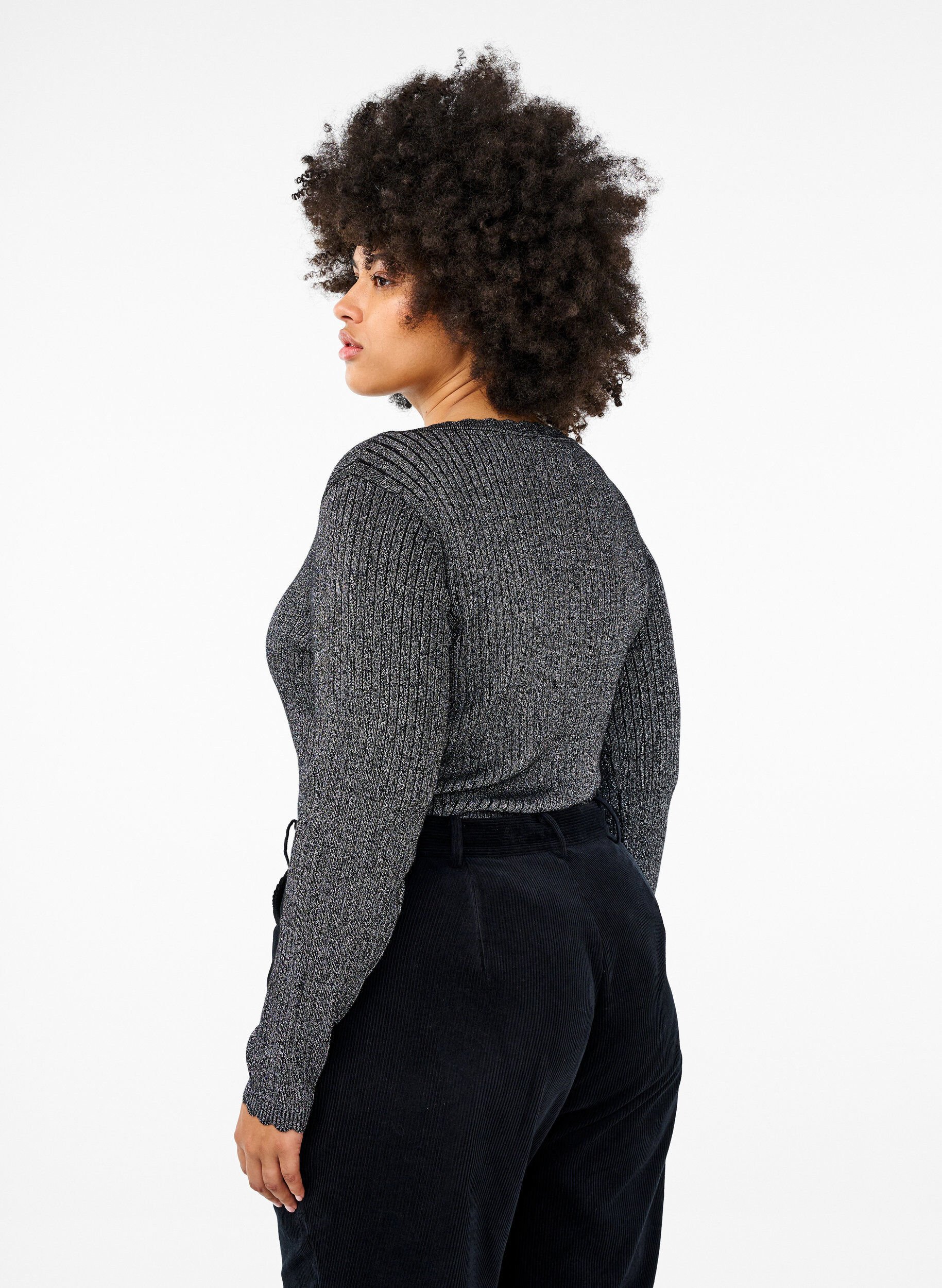Zizzi Gebreide trui met strakke pasvorm en glitterdraad, Zwart, Model image number 2