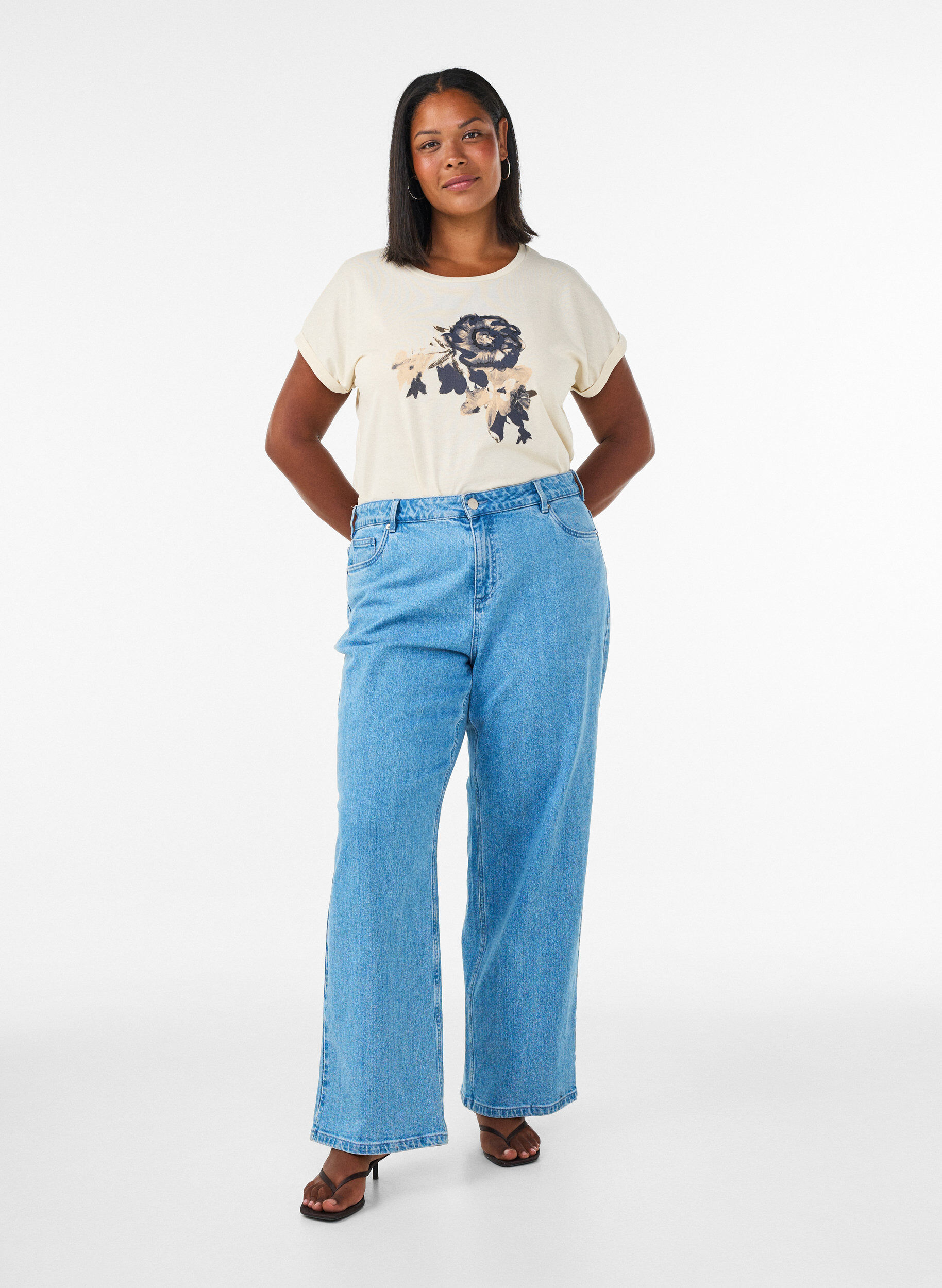 ZizziT-shirt met decoratieve print aan de voorkant, Vanille, Model image number 1