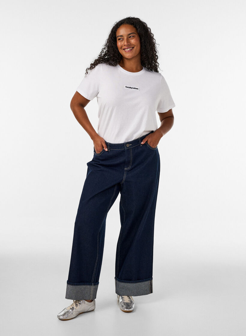 Katoenen T-shirt met tekstbadge, Wit, Model image number 1