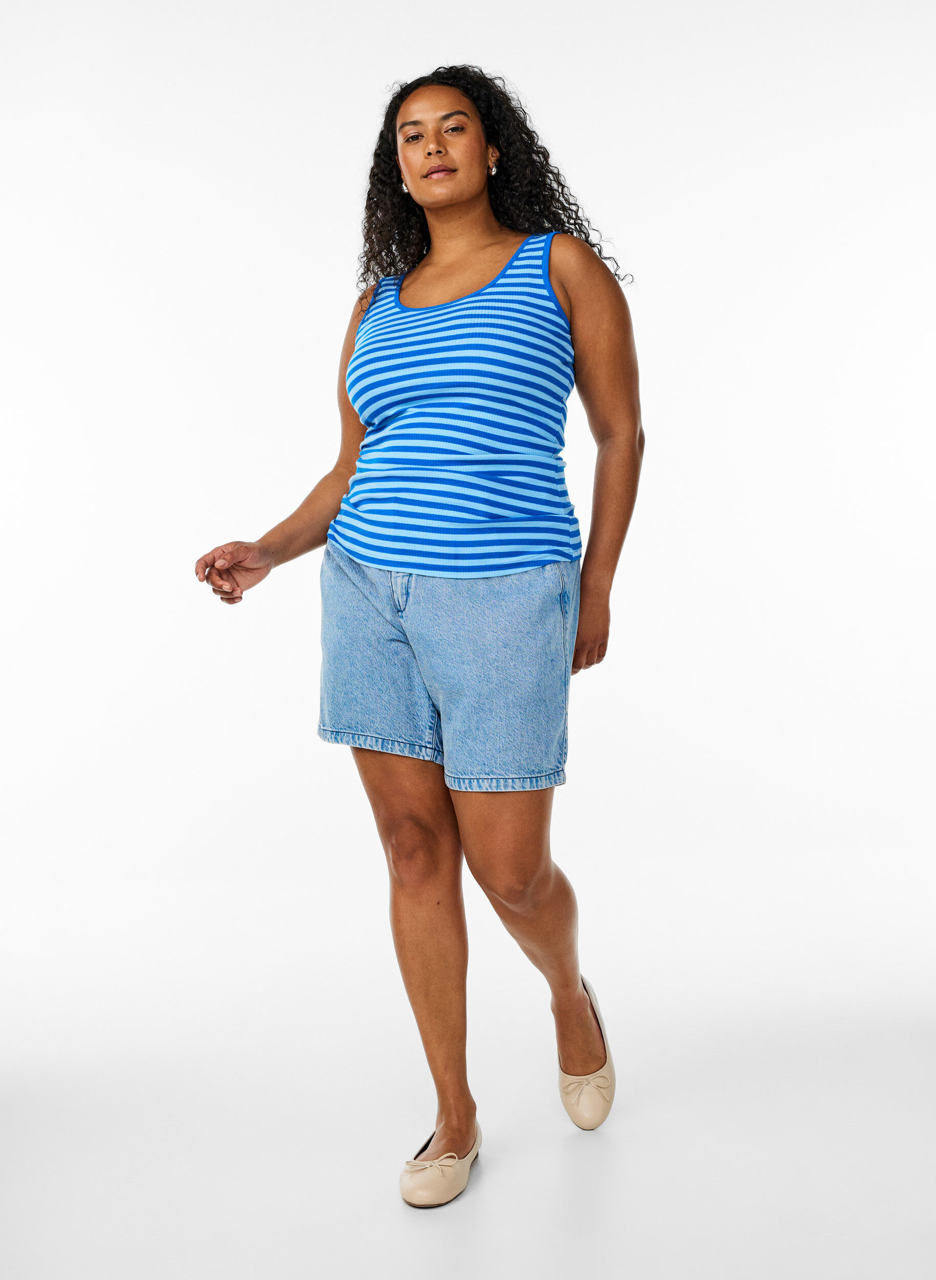 ZizziGestreepte tanktop met een ribstructuur, Blauw, Model image number 1