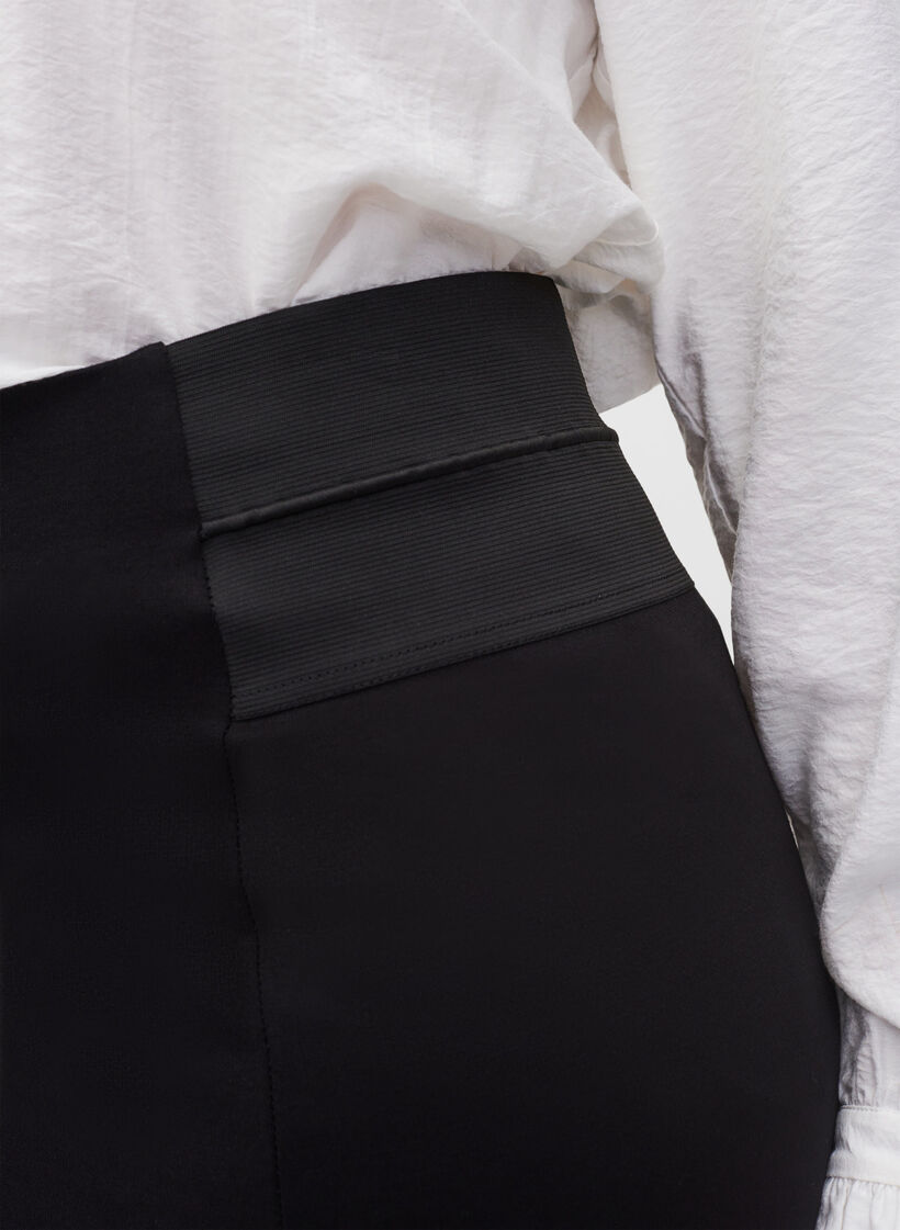 Nauwsluitende rok met elastiek in de taille, Zwart, Model image number 3