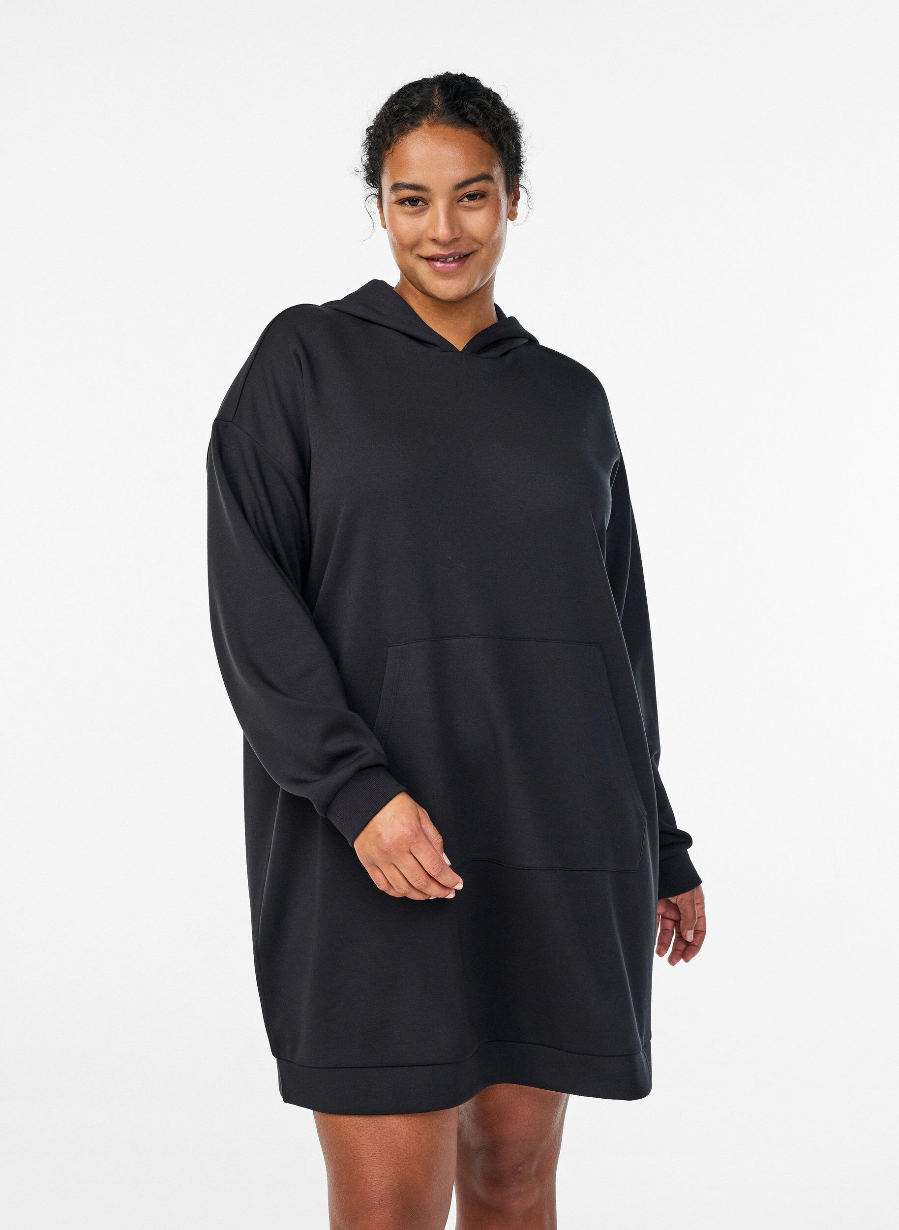 Zizzi Korte hoodie jurk met een kangoeroezak, Zwart, Model image number 0