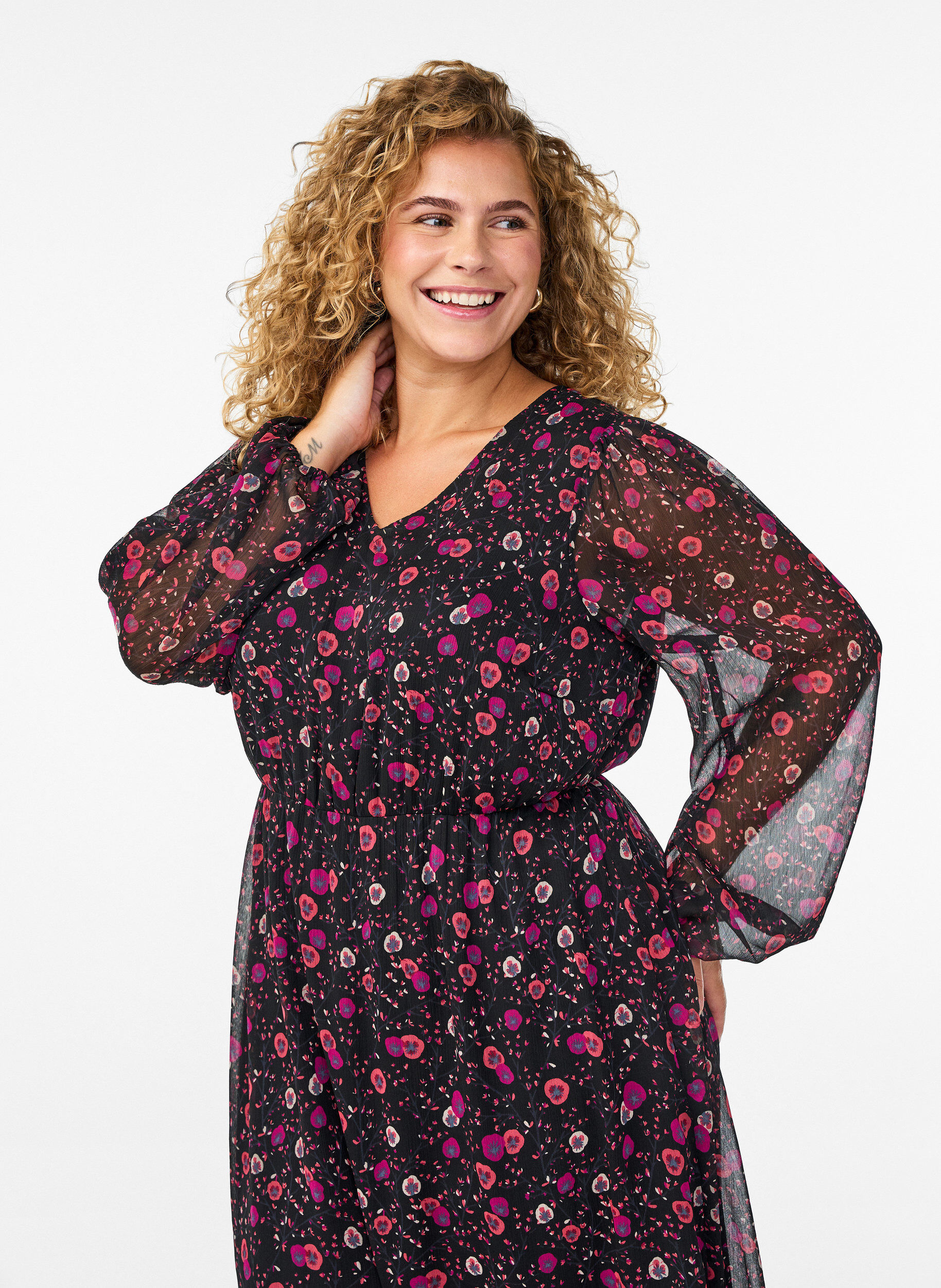 ZizziChiffon jurk met bloemenprint en lange mouwen, Zwart, Model image number 2