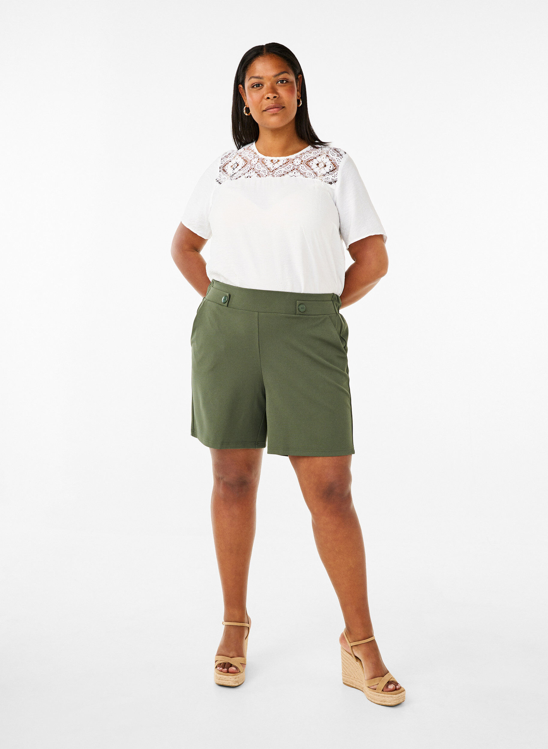 Zizzi Blouse van viscose met korte mouwen en kant detail, Bright White, Model image number 3