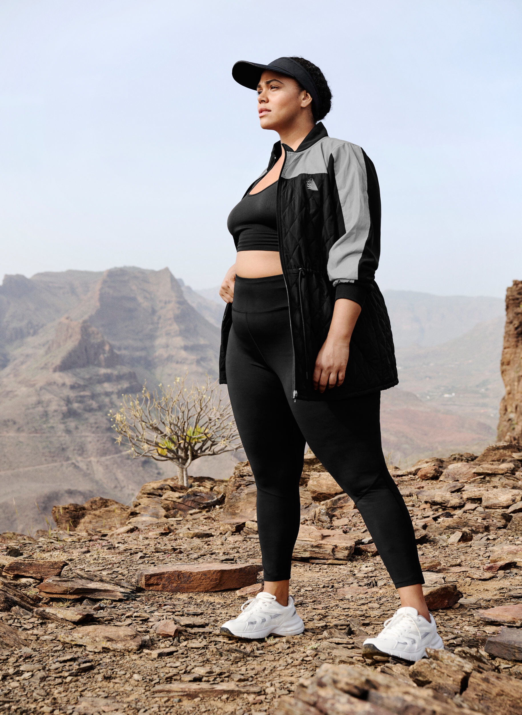 Zizzi Reflecterende sportjas met verstelbare taille, Black w. Reflex, Image image number 1