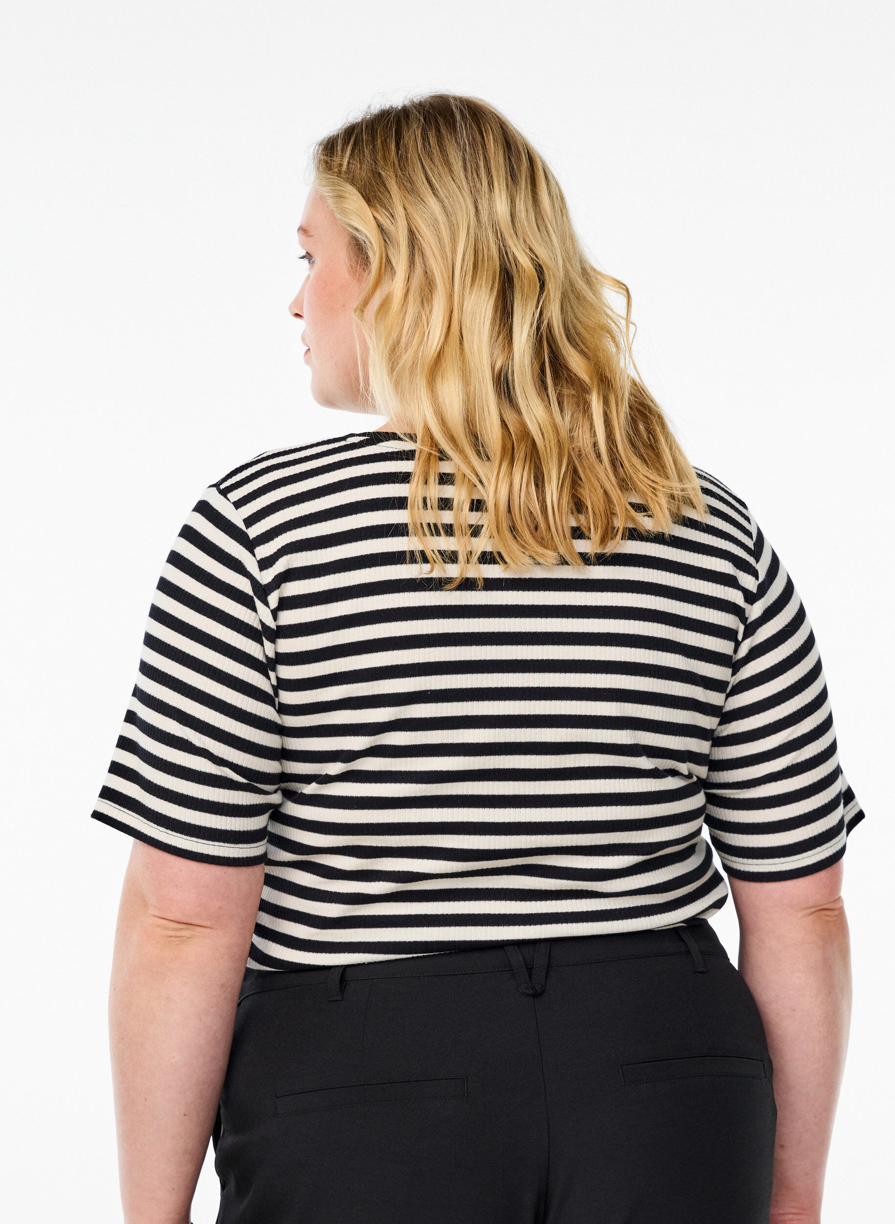 ZizziGestreept T-shirt met geribbelde textuur, Zwart, Model image number 2