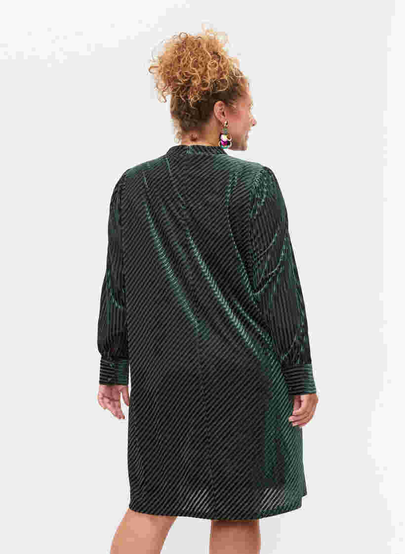 Getextureerde jurk in velours, Scarab, Model image number 1