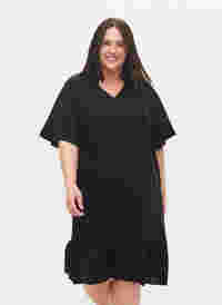 Viscose jurk met korte mouwen en v-hals, Black, Model