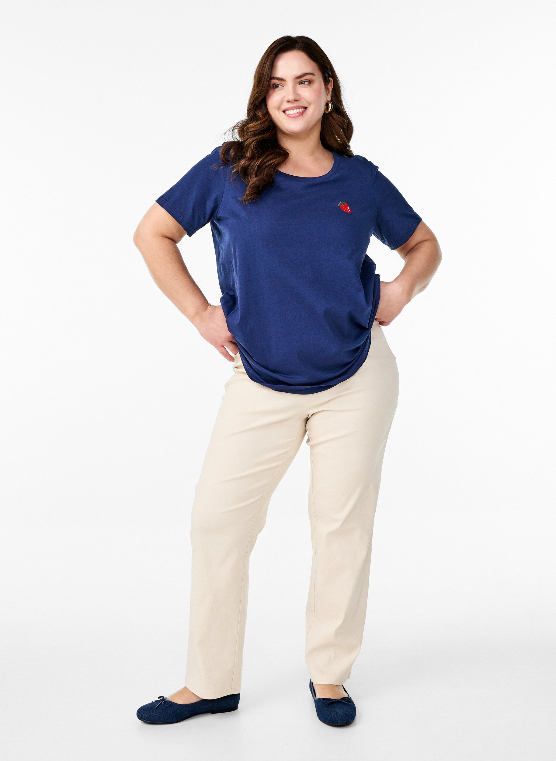 Zizzi T-shirt met aardbei borduursel, Naval A. W. Berry, Model image number 2