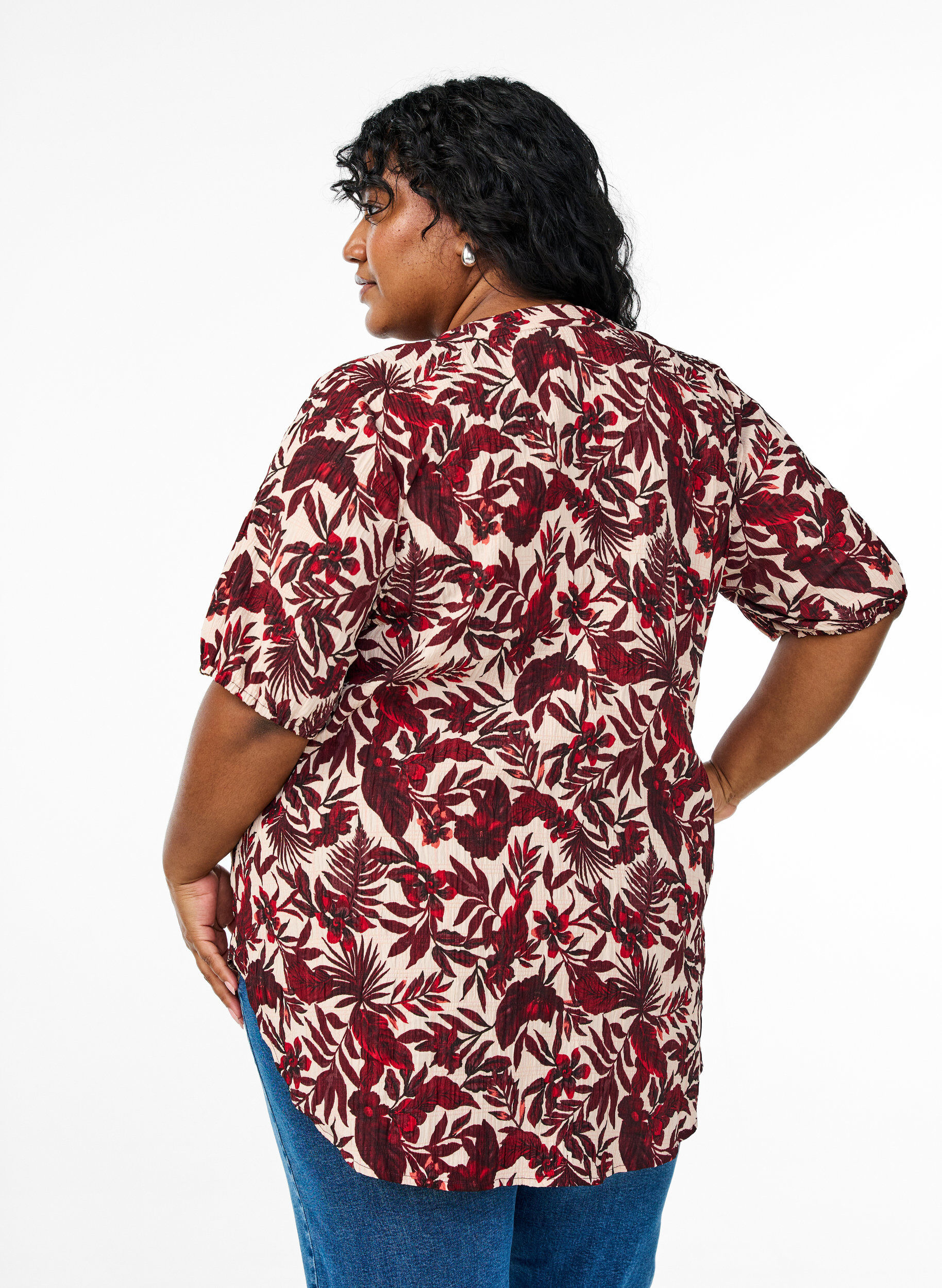 Zizzi Bloemenblouse met korte mouwen, Rood, Model image number 2