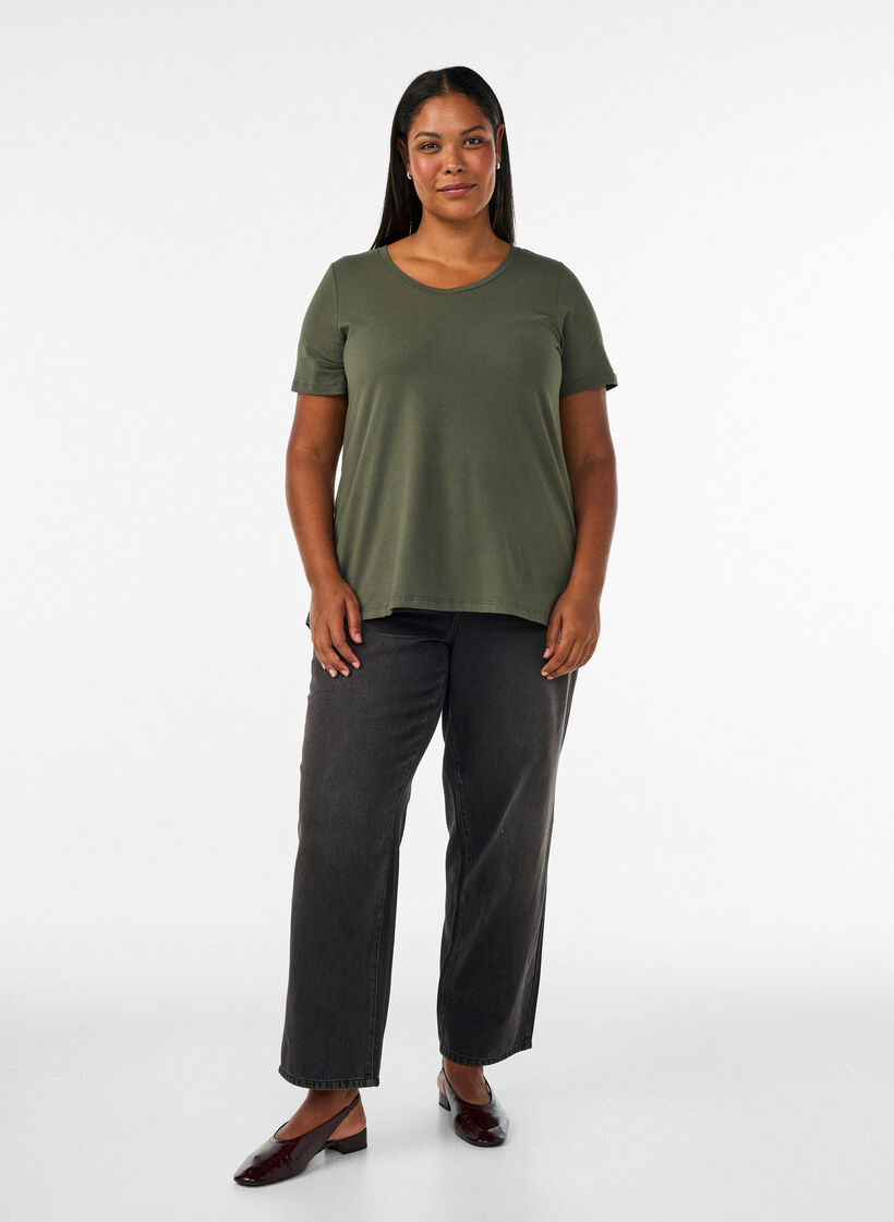 Effen basic T-shirt van katoen, Groen, Model image number 1