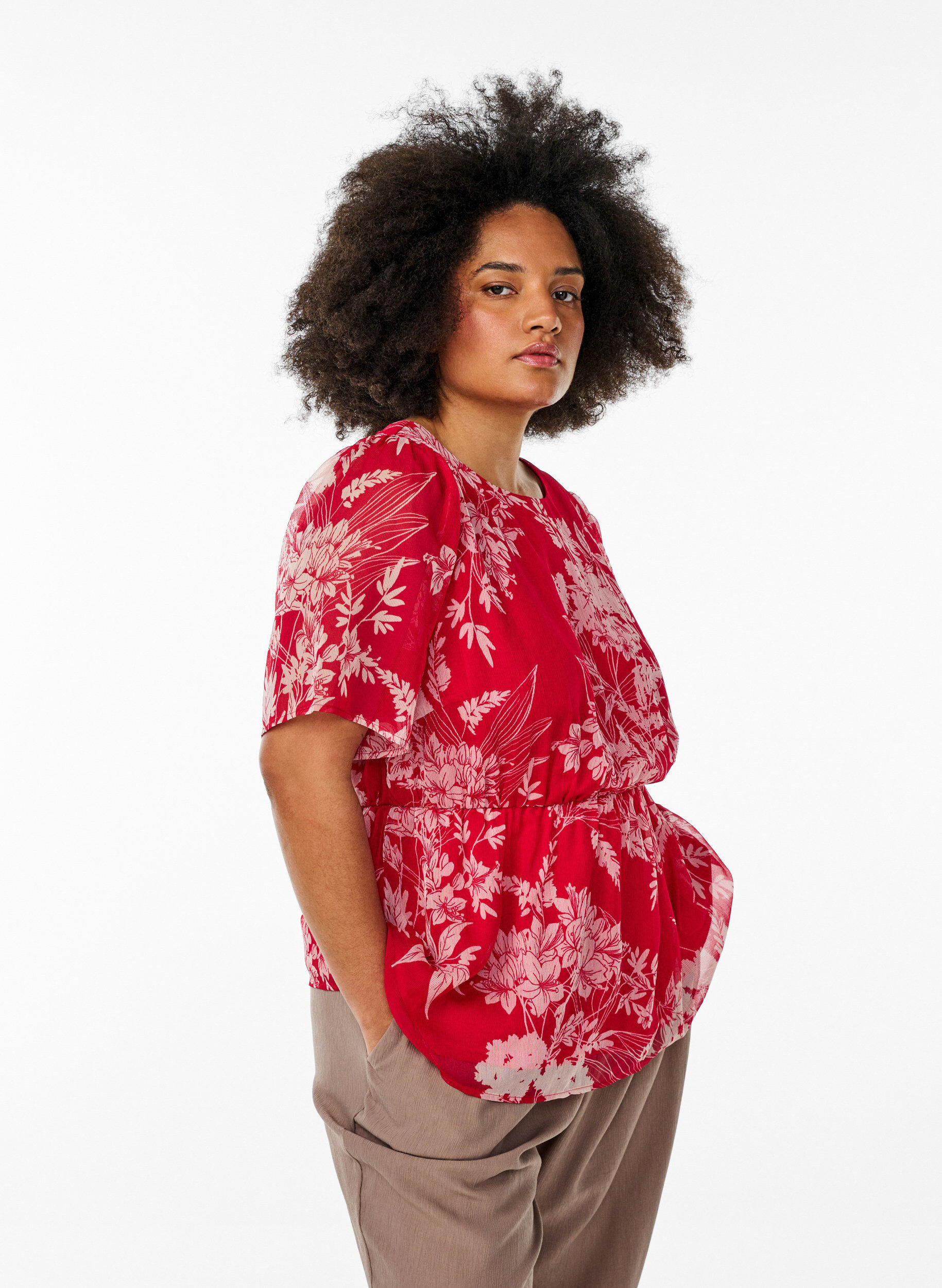 Zizzi Chiffon blouse met bloemenprint en elastische taille, Rood, Model image number 0
