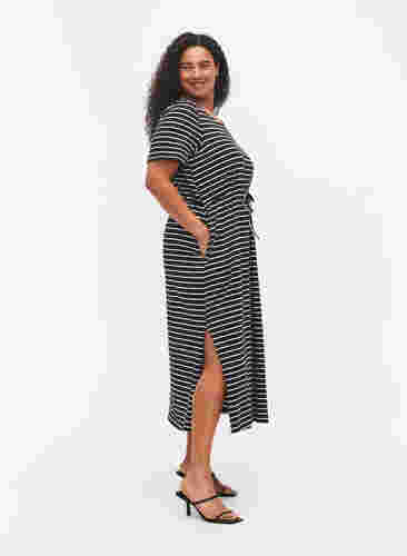 Gestreepte katoenen midi-jurk met korte mouwen, Black Stripe, Model image number 2