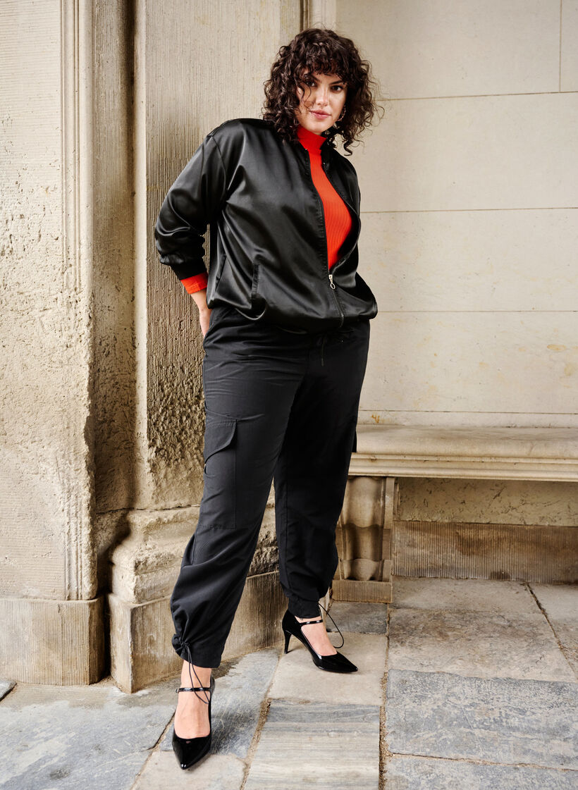 Getailleerde Blouse van viscose met hoge hals., Orange.com, Image image number 0