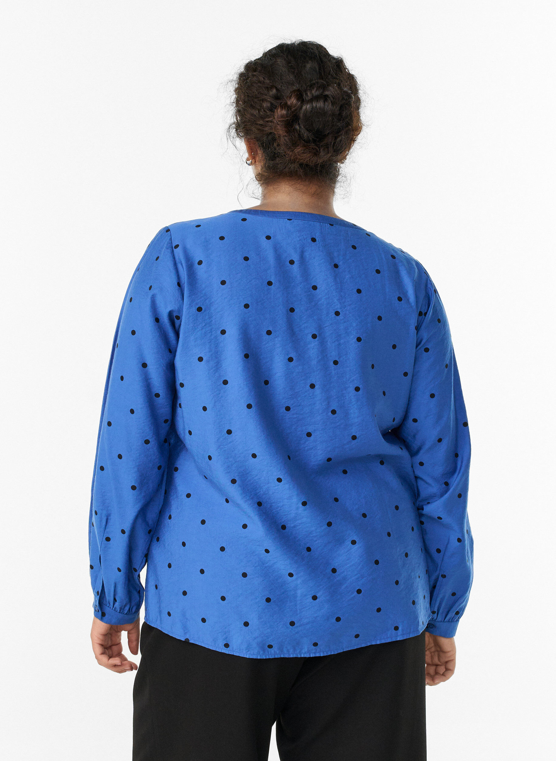 Zizzi Blouse met lange mouwen en stippen, Blauw, Model image number 2