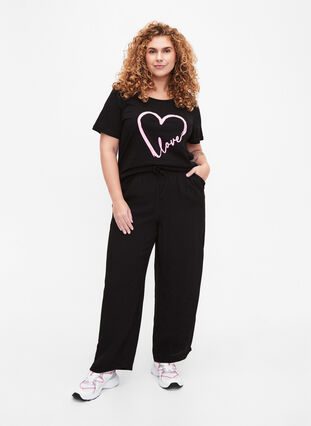 Katoenen T-shirt met ronde hals en print, Black W. Heart L., Model image number 2