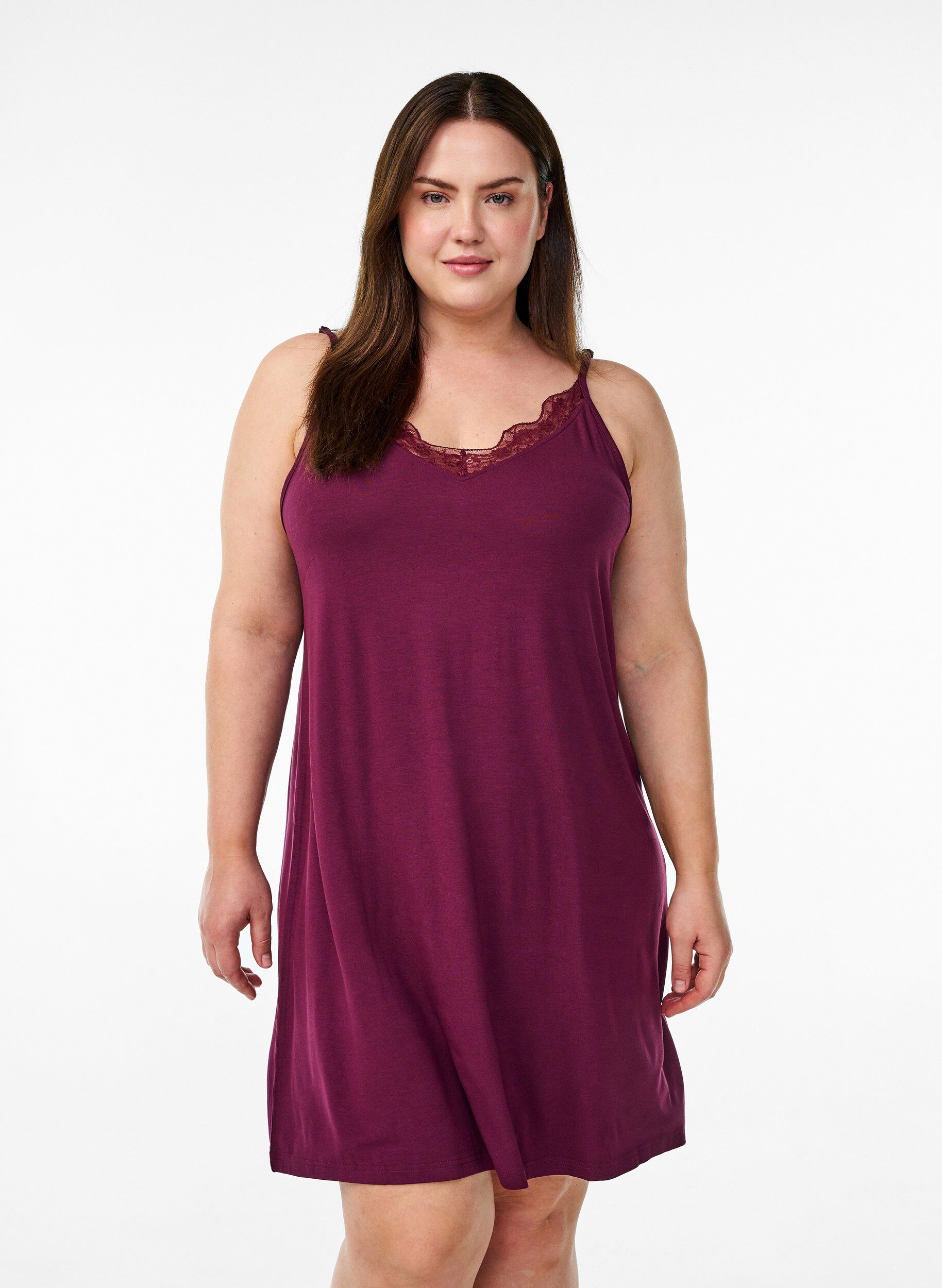 ZizziNachtjapon van viscose met kanten randje, Donker Bordeaux, Model image number 0