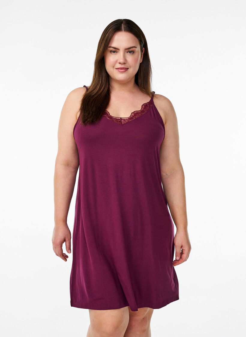 Nachtjapon van viscose met kanten randje, Donker Bordeaux, Model image number 0