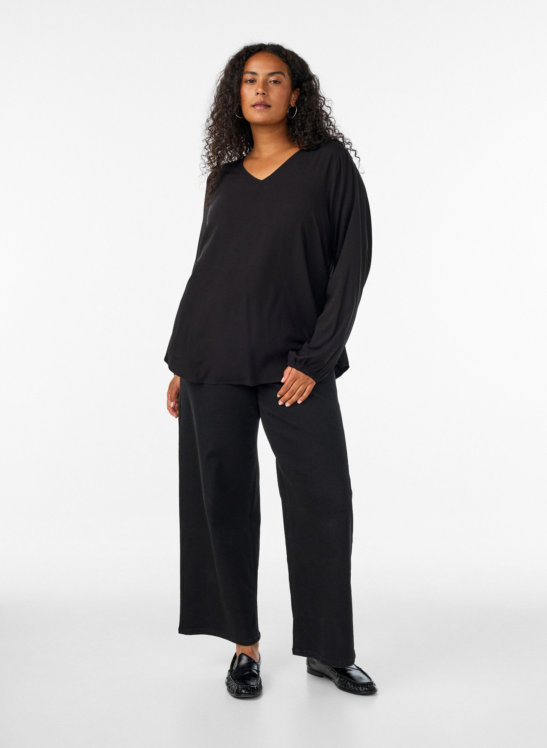 ZizziViscose blouse met V-hals en lange mouwen, Zwart, Model image number 1