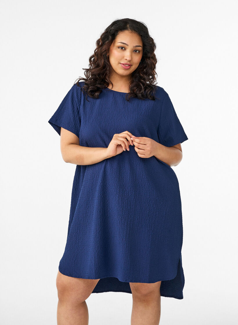 Korte jurk met een gekreukte textuur en korte mouwen, Blauw, Model image number 0