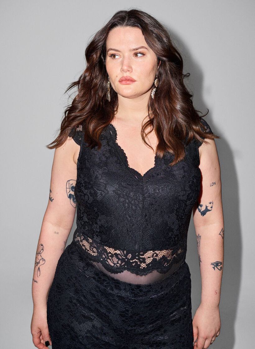 Bodystocking met kant en v-halslijn, Black, Image image number 0