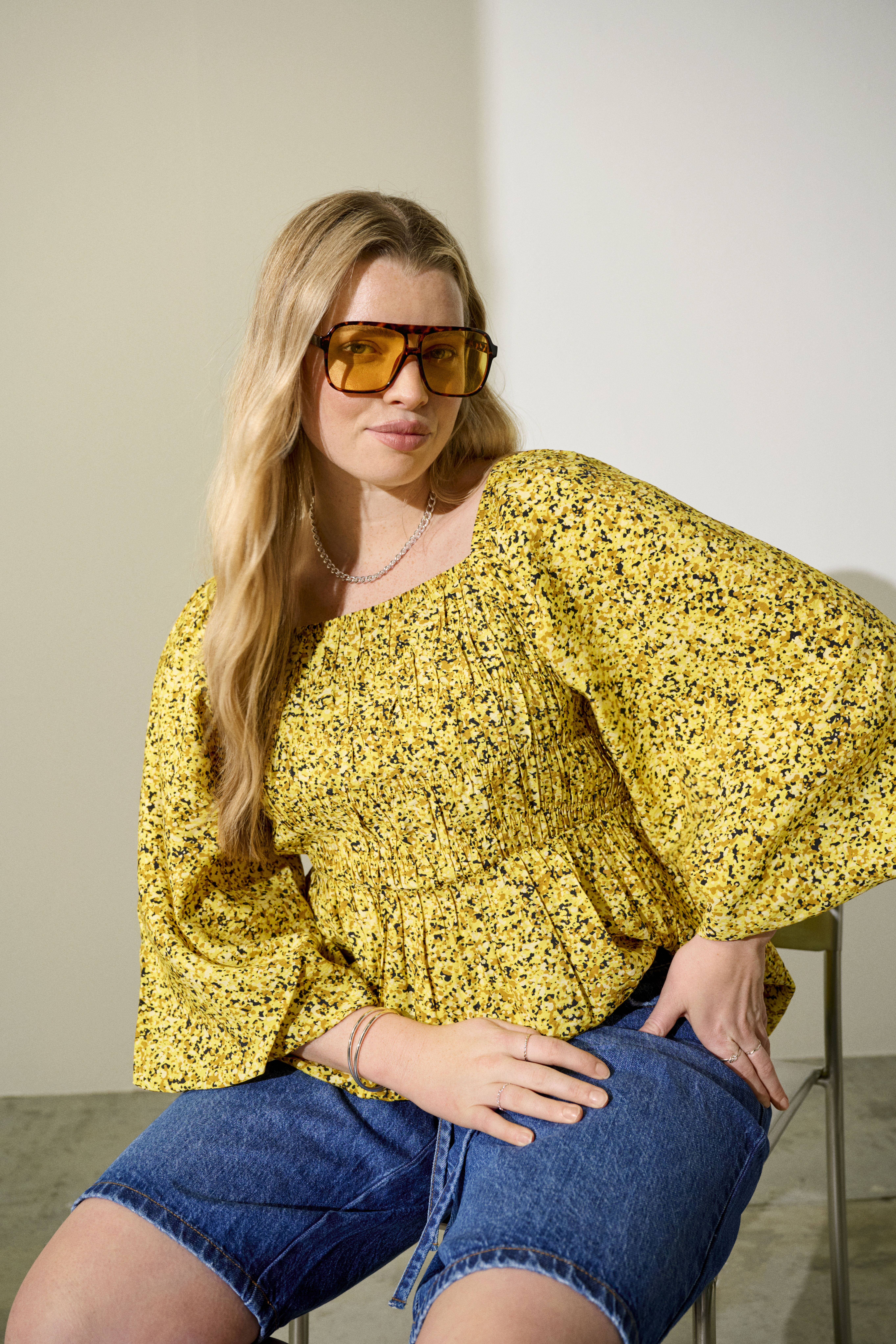 Zizzi Gele blouse met details, , Model