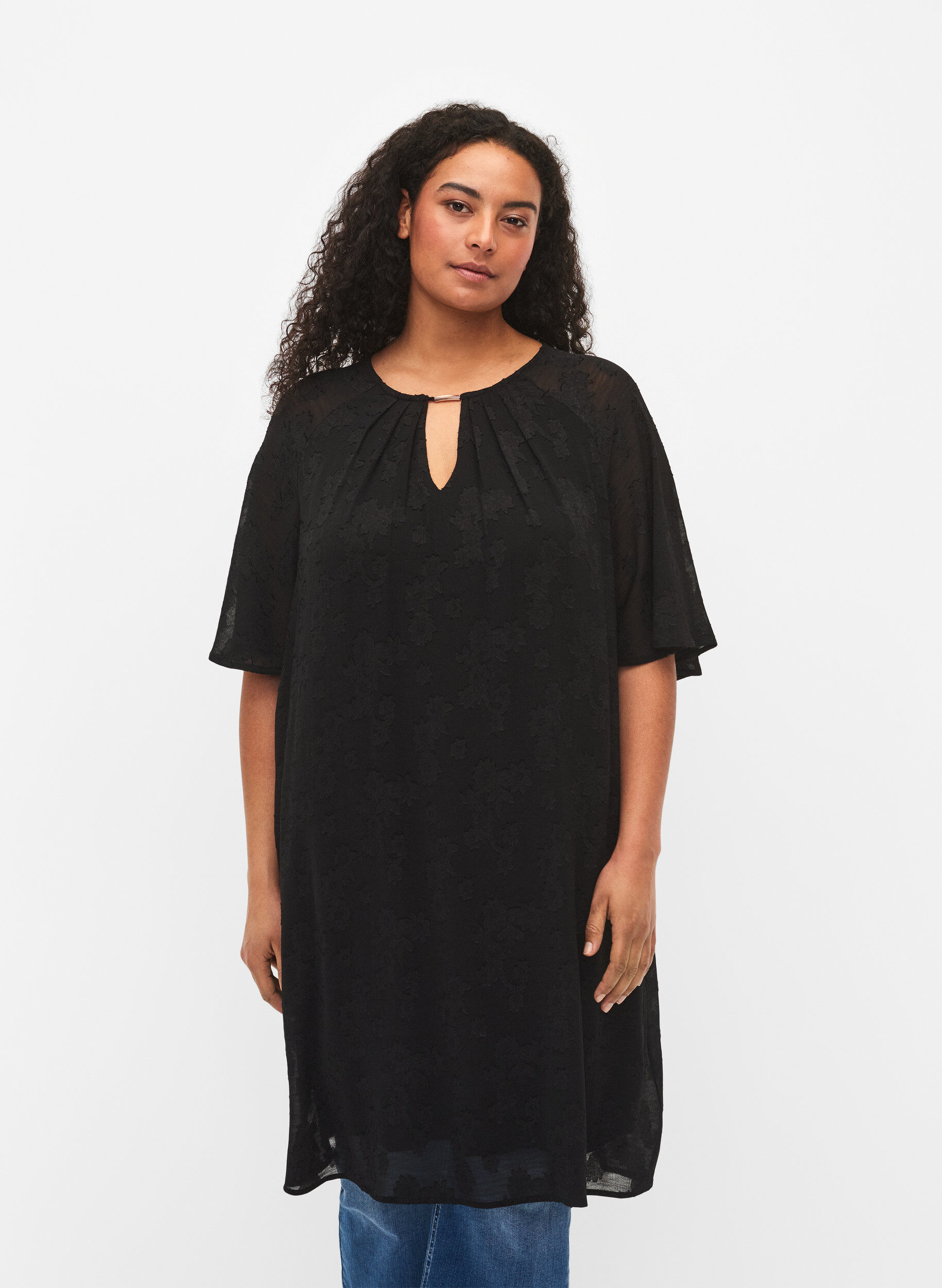 Zizzi Jurk met structuur en korte mouwen, Black, Model image number 0