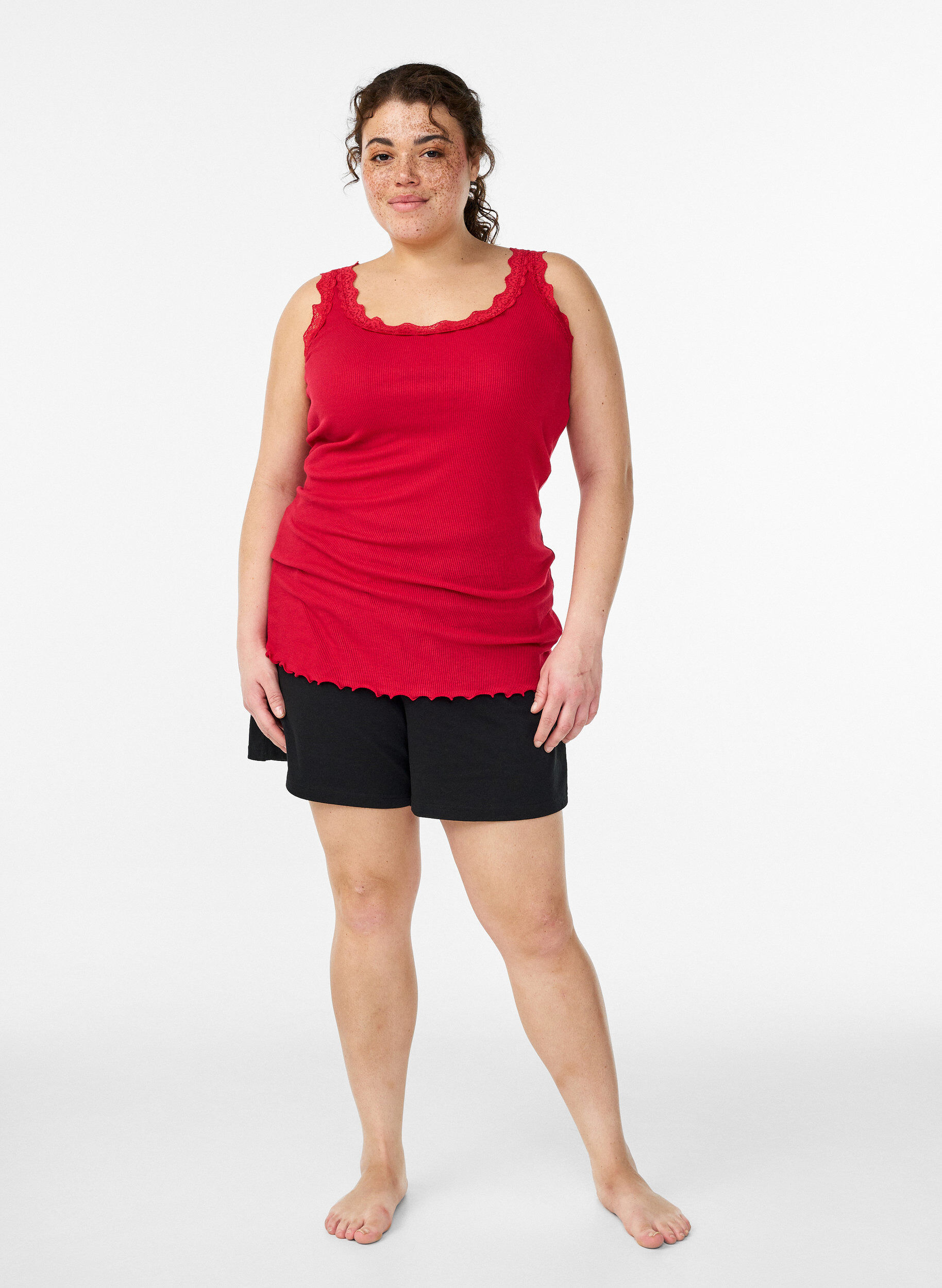 ZizziTop met kanten afwerking, Rood, Model image number 1