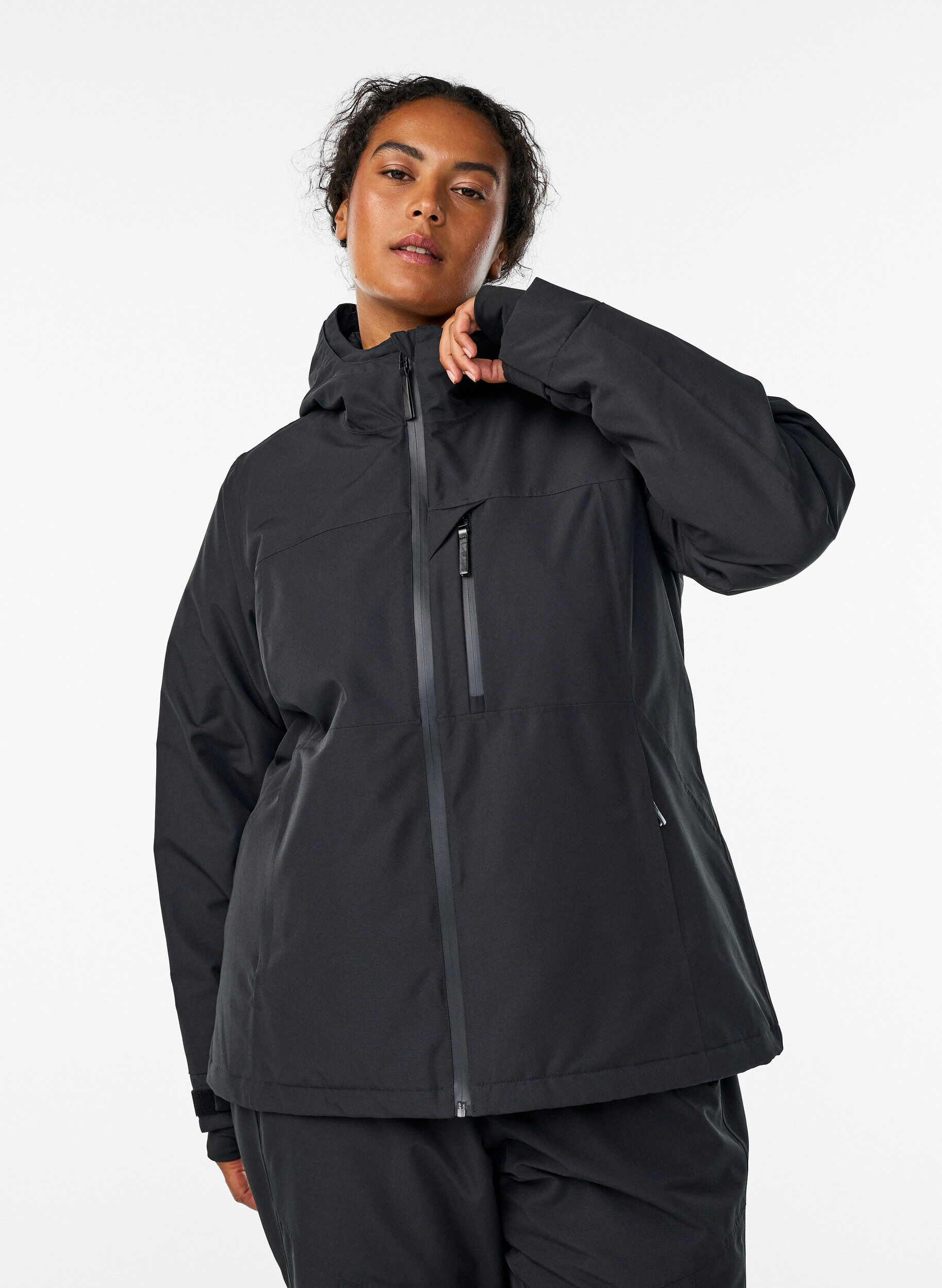 Ski jas met capuchon en zakken met ritssluiting, Zwart, Model